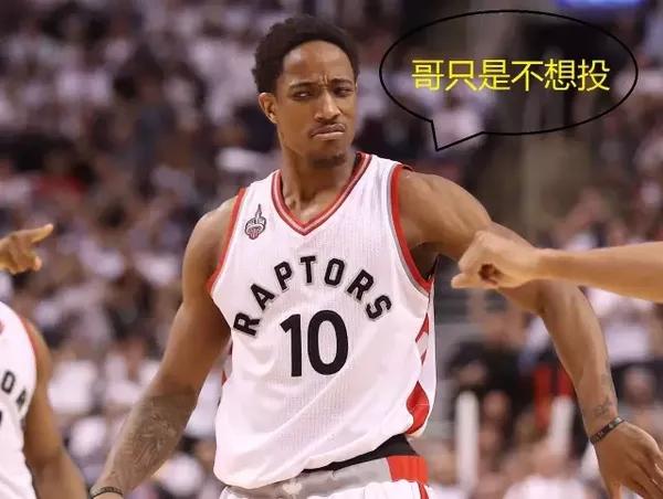  德罗赞30+10，公牛横扫猛龙显威  